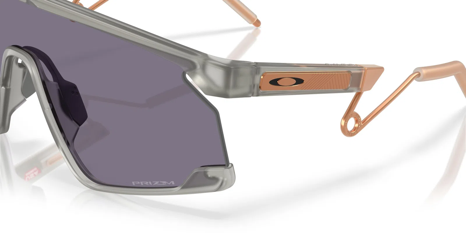 Oakley Bxtr Metal 9237 Sunglasses - view 54